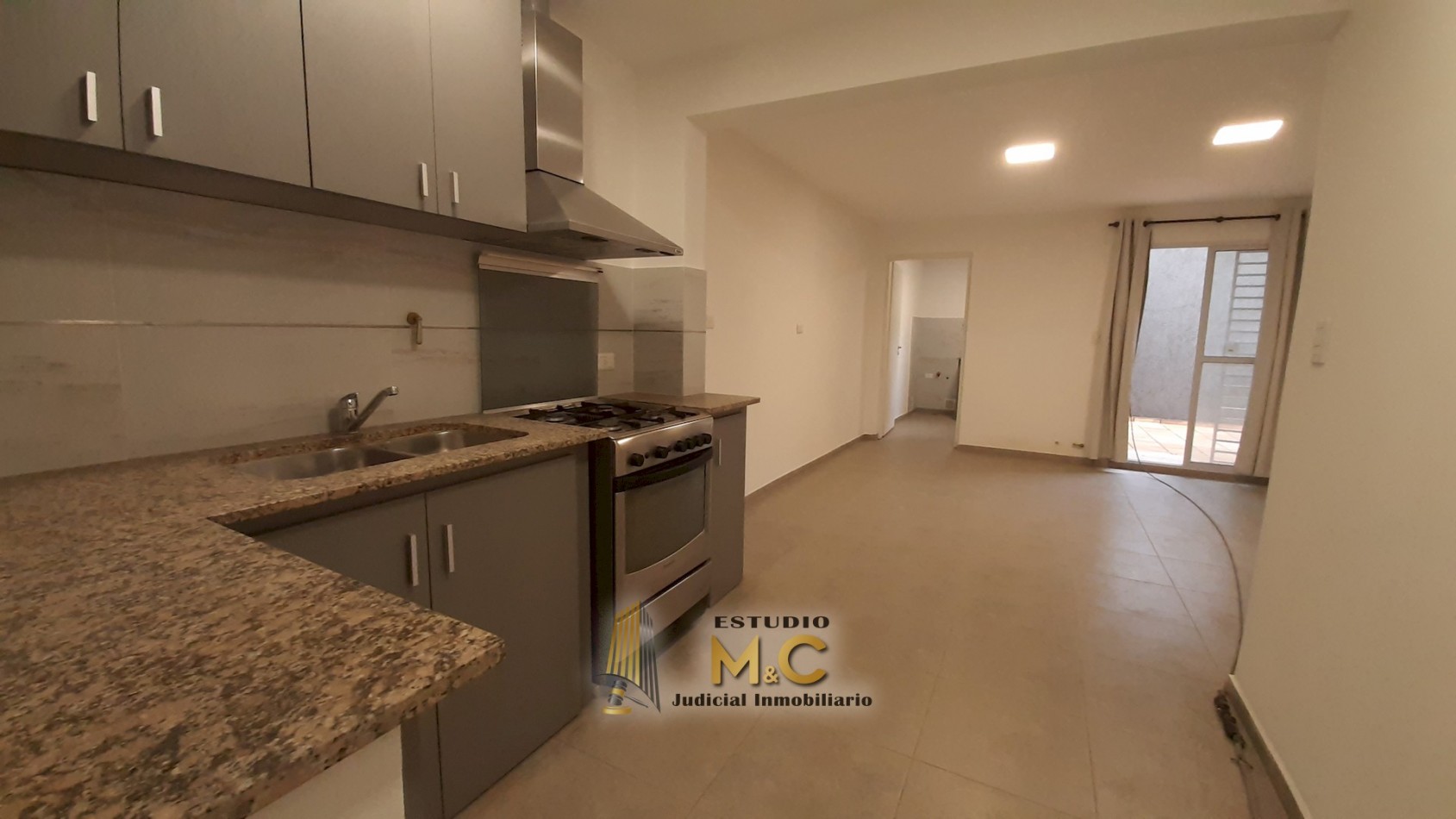 Casa + Dpto interno en B° Residencial San Carlos - A Estenar !