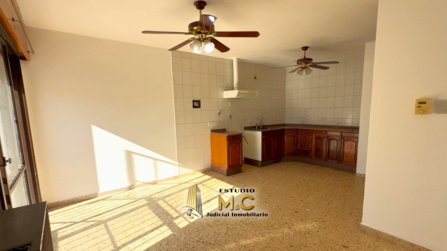 Alquilo - Dpto 2 Dorm con patio en B° Talleres 