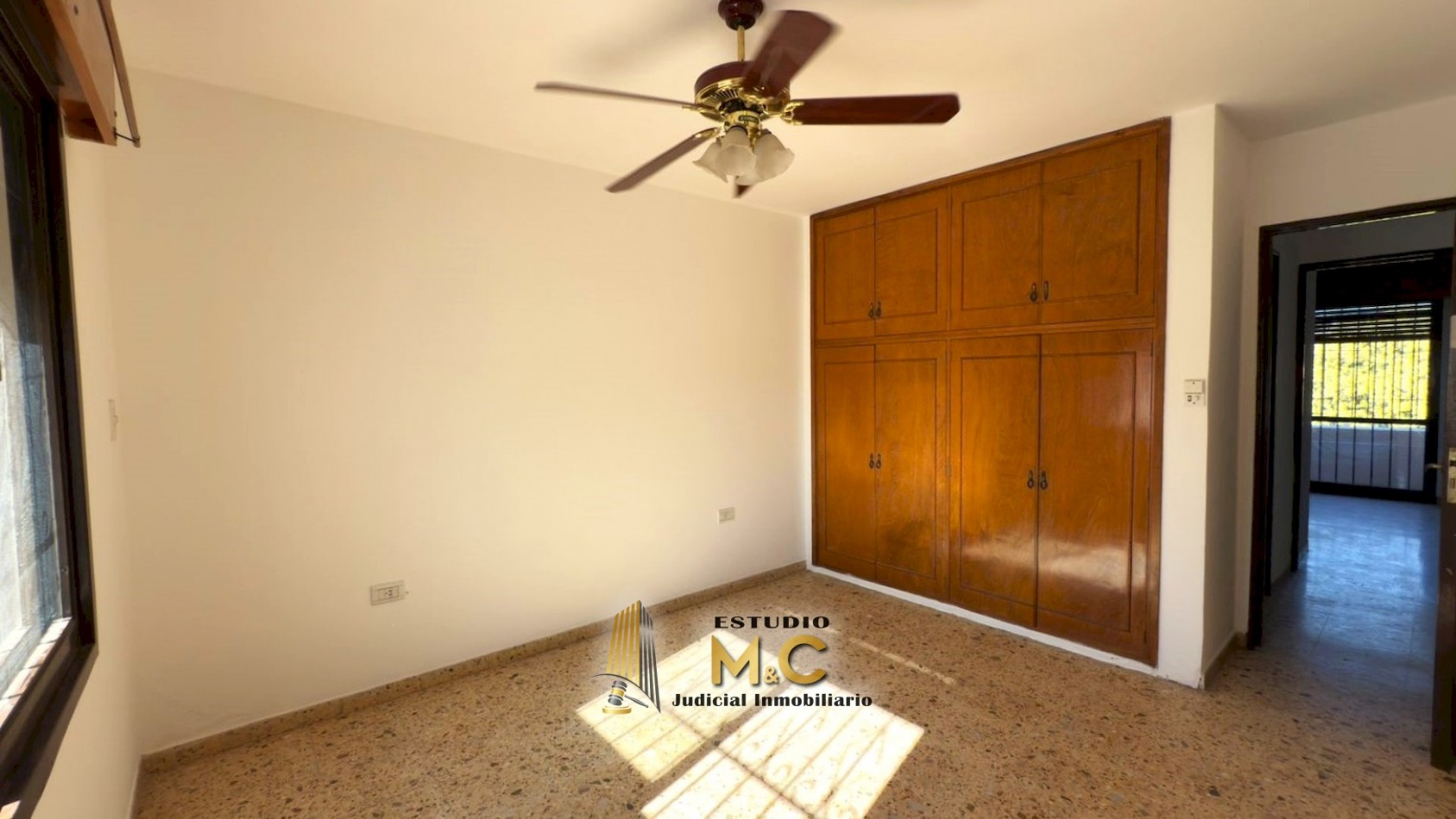 Alquilo - Dpto 2 Dorm con patio en B° Talleres 