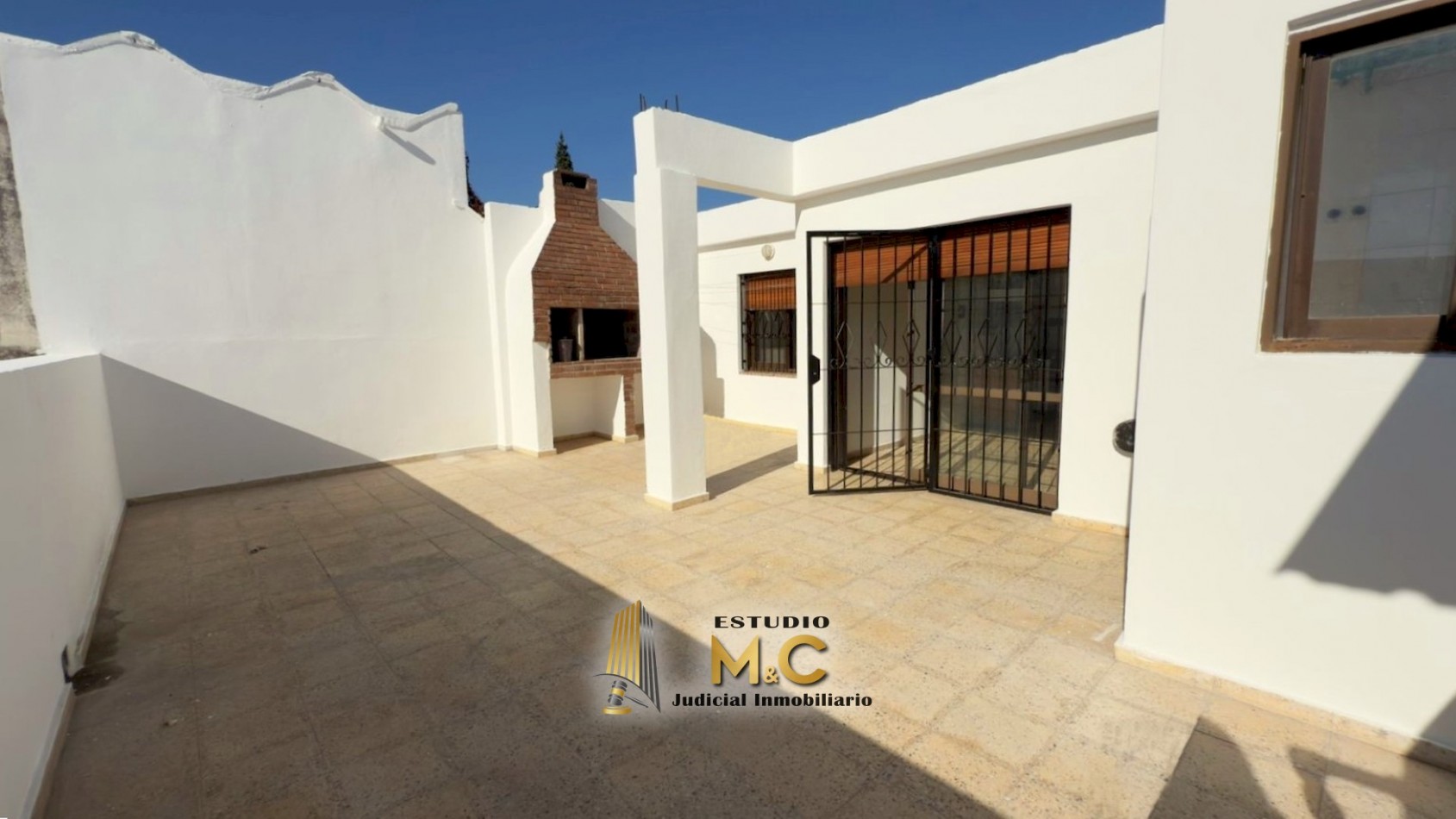 Alquilo - Dpto 2 Dorm con patio en B° Talleres 