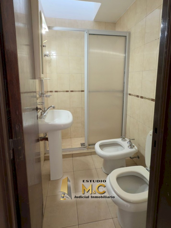 Alquilo - Dpto 2 Dorm con patio en B° Talleres 
