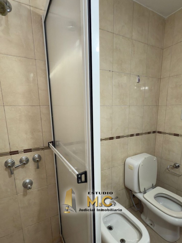 Alquilo - Dpto 2 Dorm con patio en B° Talleres 