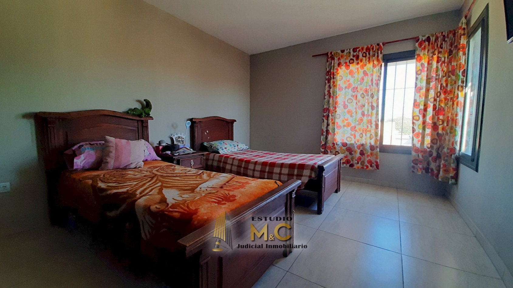 Casa 3 Dorm 2 Baños B° Los Robles
