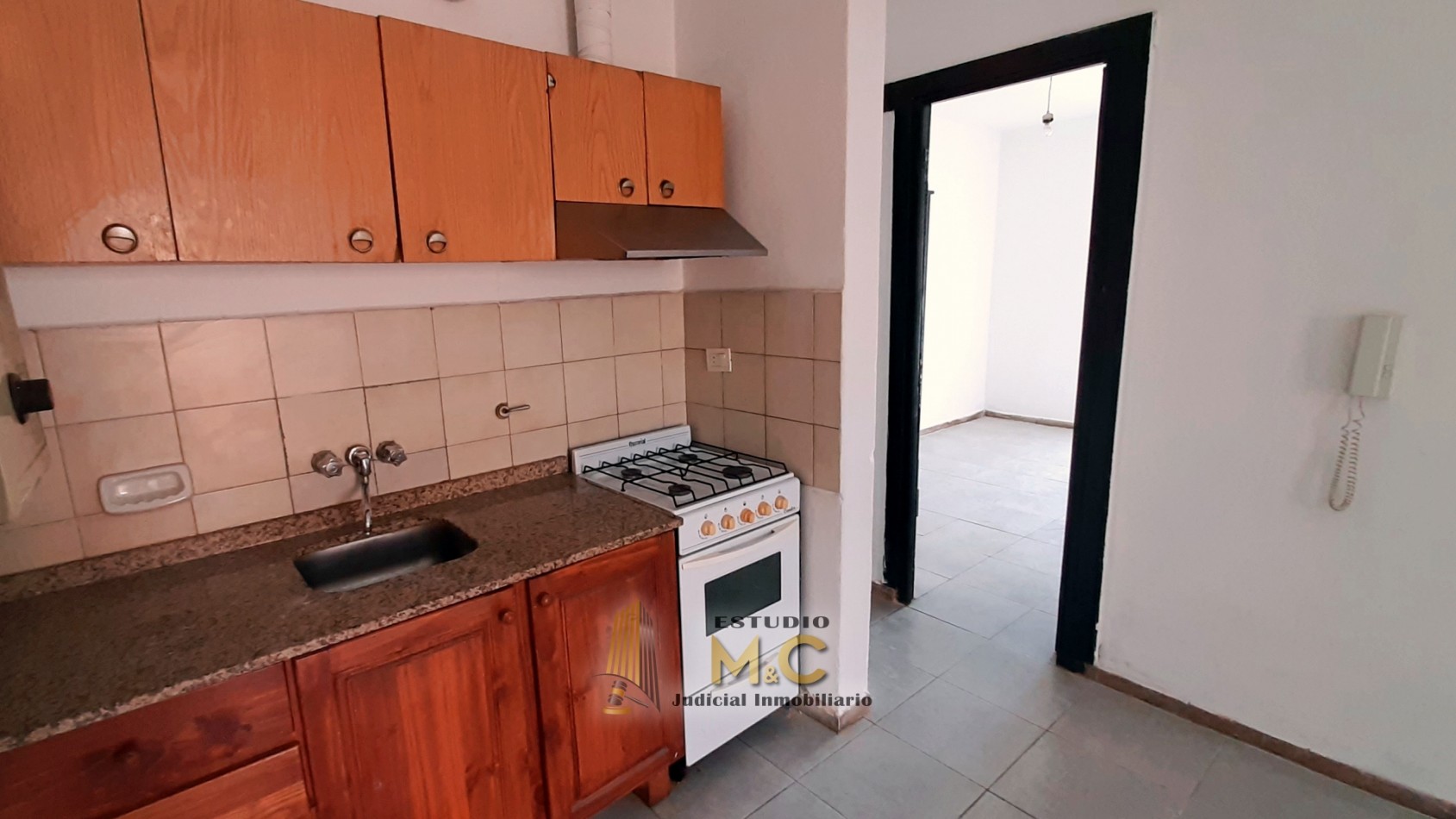 Dpto 1 dorm en B° Alberdi | Interno en PB con patio | Rioja y Santa Fe