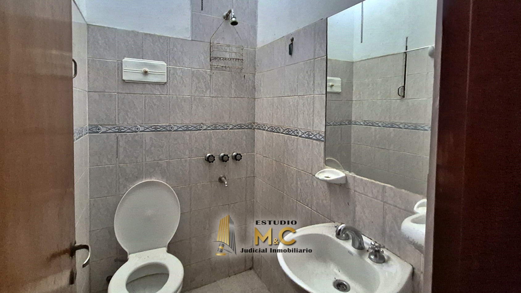 Casa de 235m en lote de 475m - B° Las Palmas