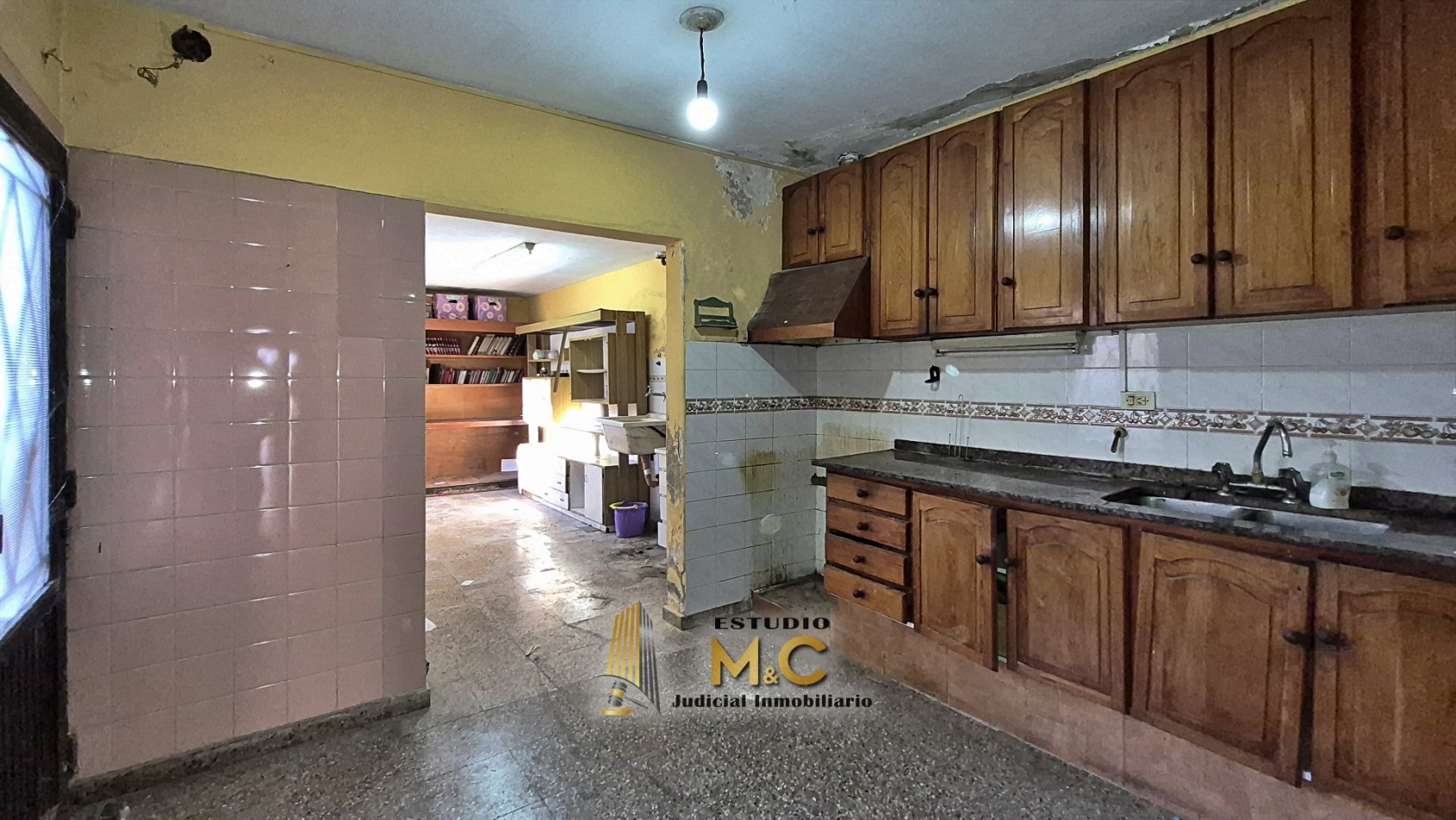 Casa de 235m en lote de 475m - B° Las Palmas