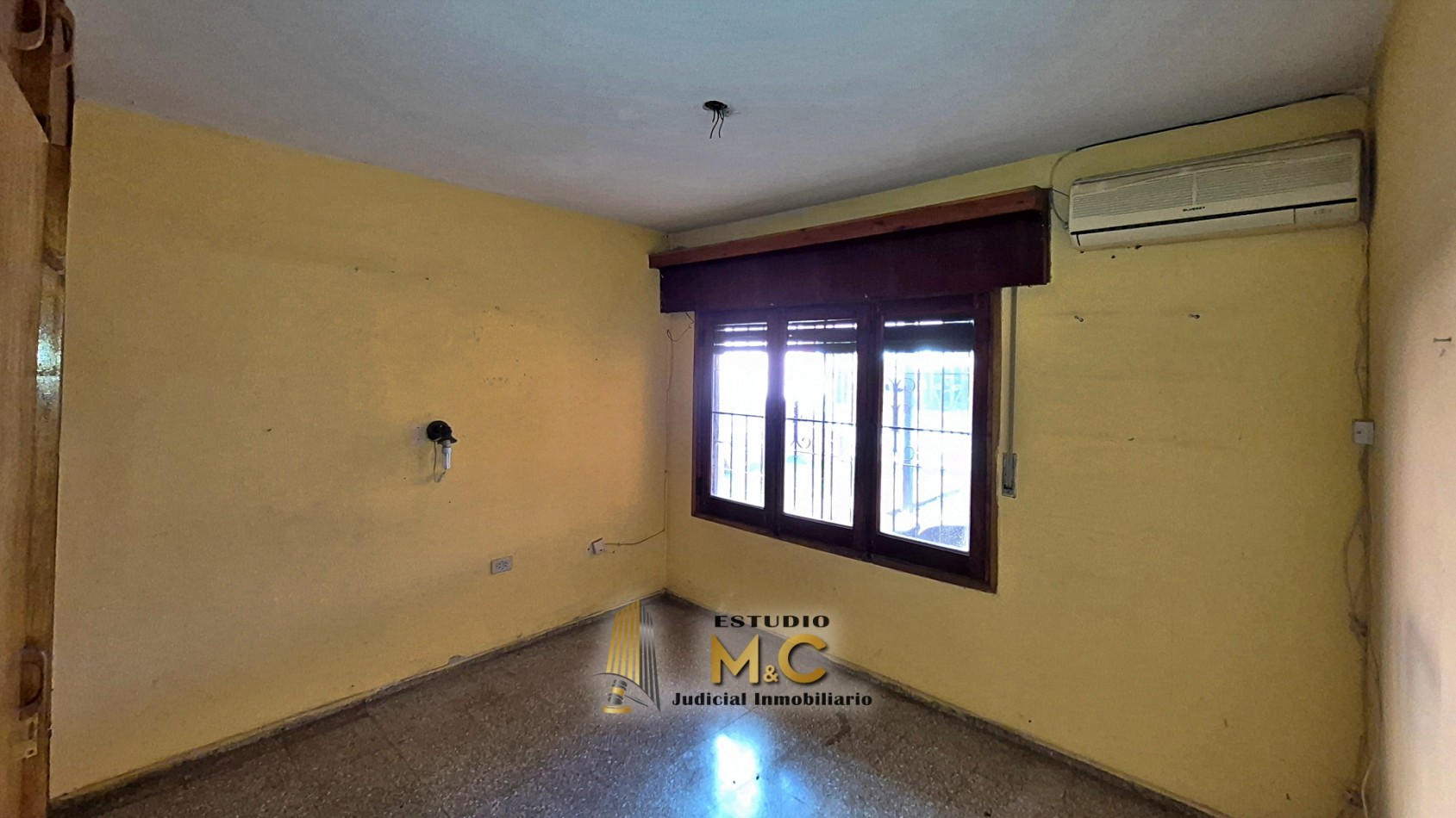 Casa de 235m en lote de 475m - B° Las Palmas