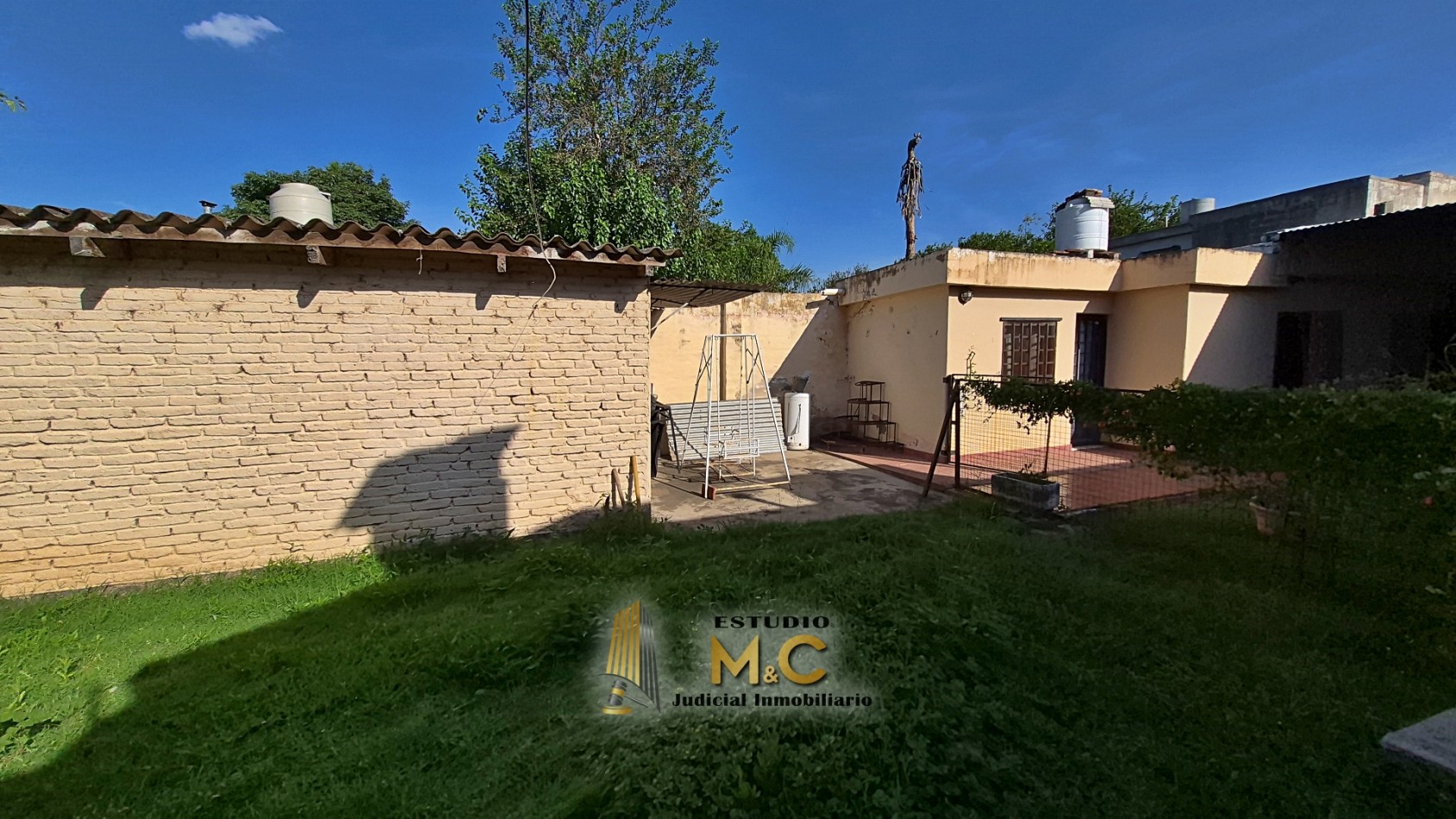 Casa de 235m en lote de 475m - B° Las Palmas