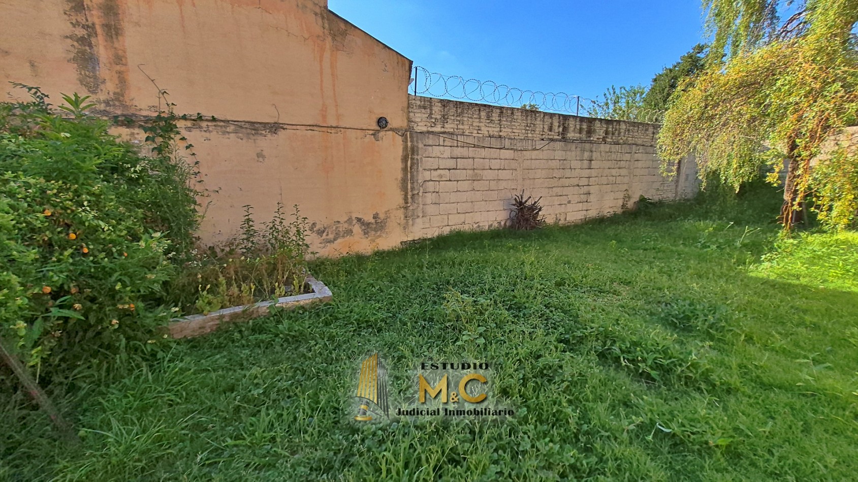 Casa de 235m en lote de 475m - B° Las Palmas