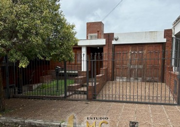 Casa 3 Dormitorios en B° Parque Capital Sud